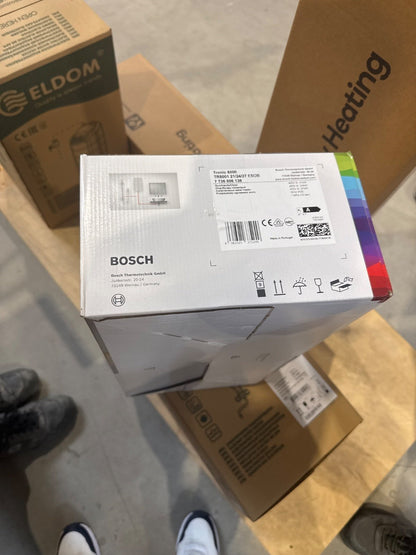 Tweedekans - Bosch Tronic 5001 EB E-doorstroomverwarmer 15-18-21 kW 400 Volt - 21-24-27 kw 400 Volt