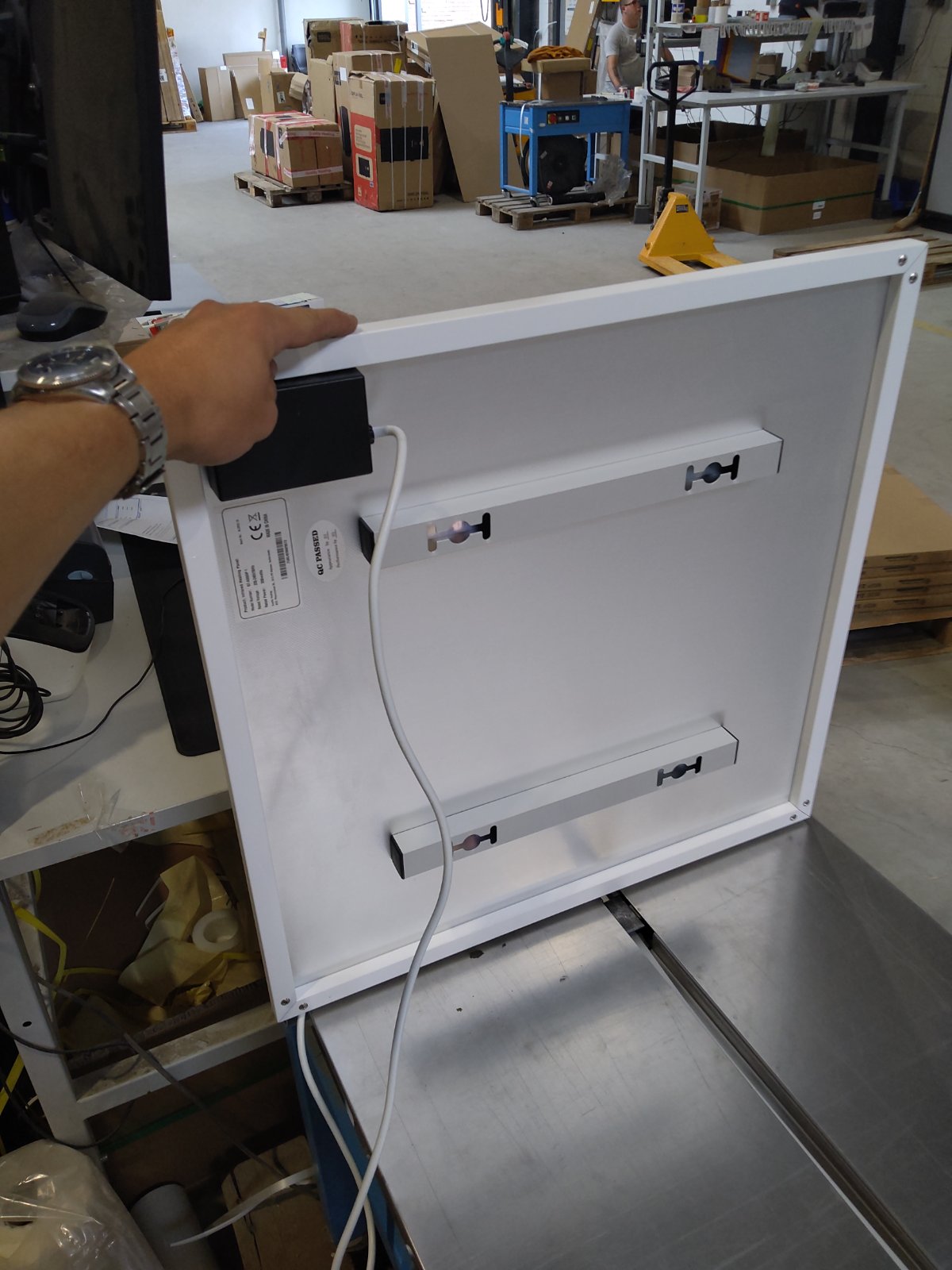 Tweedekans - QH-AK Serie infraroodpaneel 60 x 60cm - 350Watt - Default