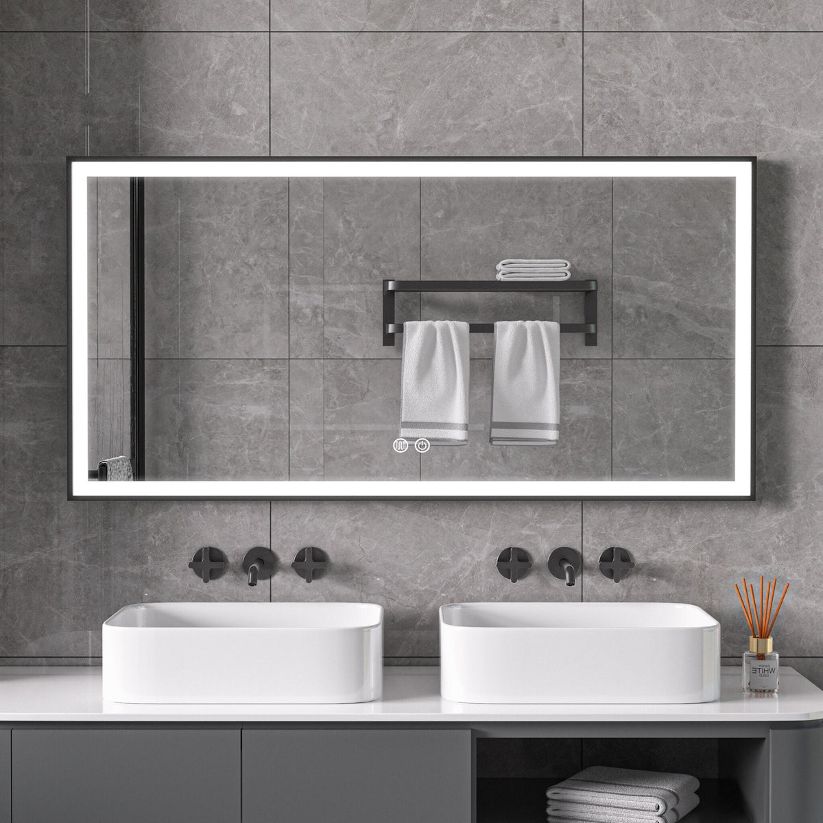 Specchio con cornice nera, LED, antiappannamento 75 x 125cm