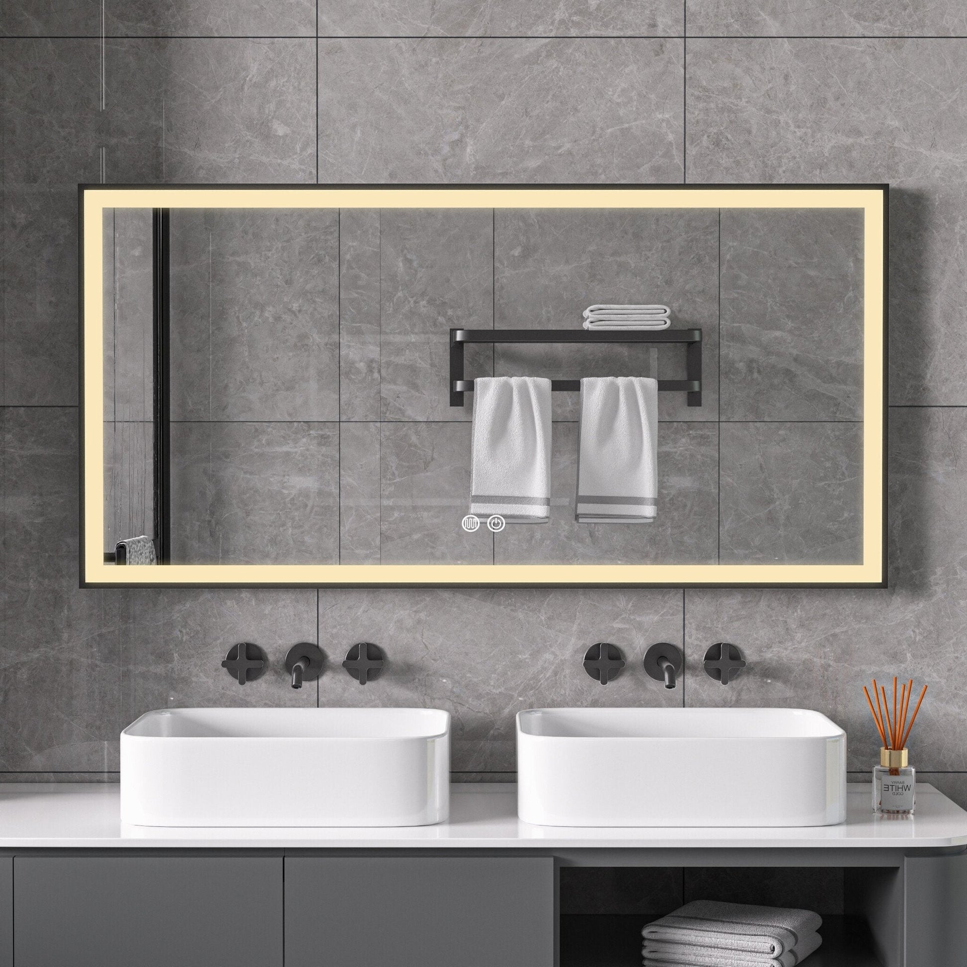 Espejo con marco negro, LED, antivaho 75 x 125cm